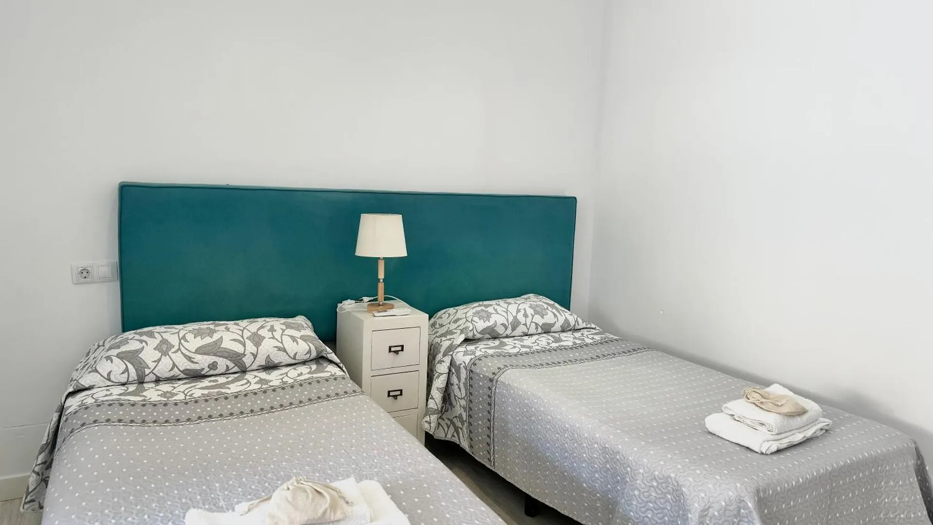 Apartamento Benalroma A 50 Metros De La Playa! Benalmádena