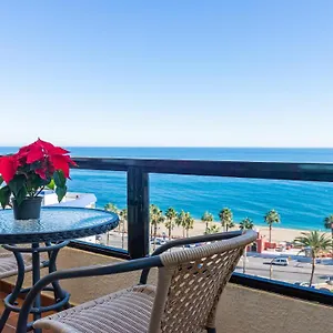 Beachfront With Sea Views Aloha Playa Apartamento